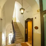 175 Apartahotel 4*