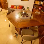 175 Apartahotel 4*