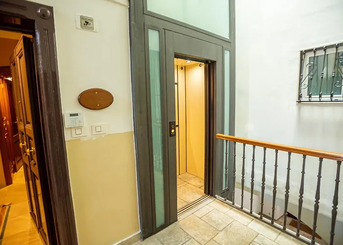 175 Apart-hotel Bari
